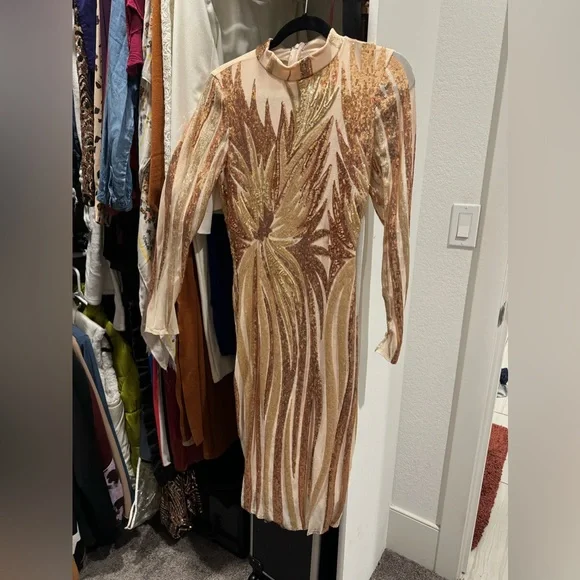 Sequin dress 👗 - Picture 2 of 4
